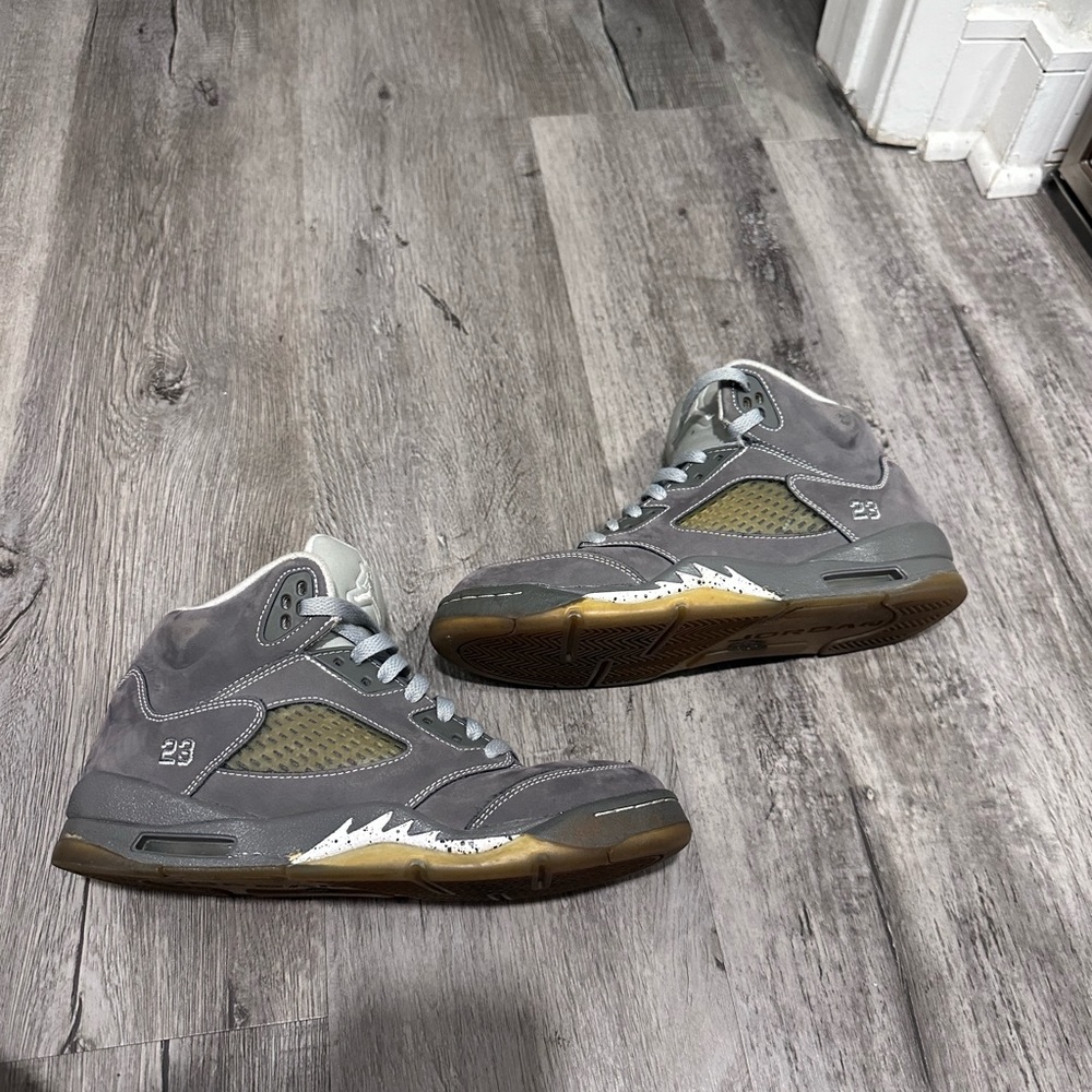Wolf Grey Nike Jordan 3 Sneakers